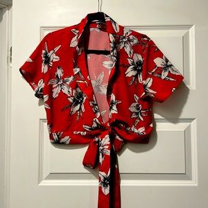 Charlotte Russe floral crop top size m